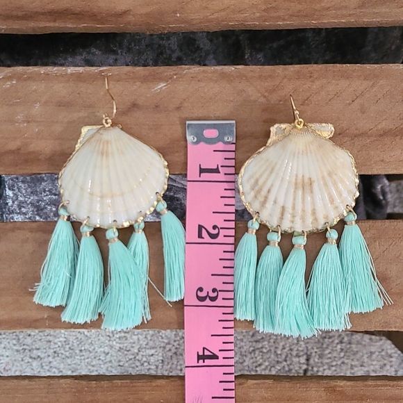 Shell and Tassel Earrings NWT🐚 - Picture 5 of 7